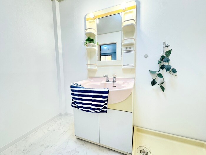 物件内観写真6　(洗面)