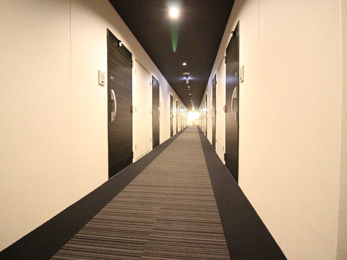 物件外観写真5　(エントランス部分)