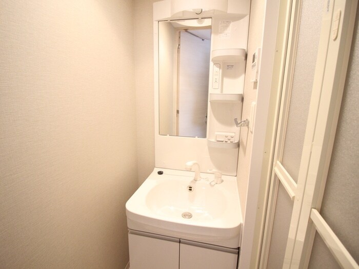 物件内観写真11　(洗面)