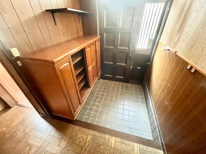 物件内観写真17　(玄関)