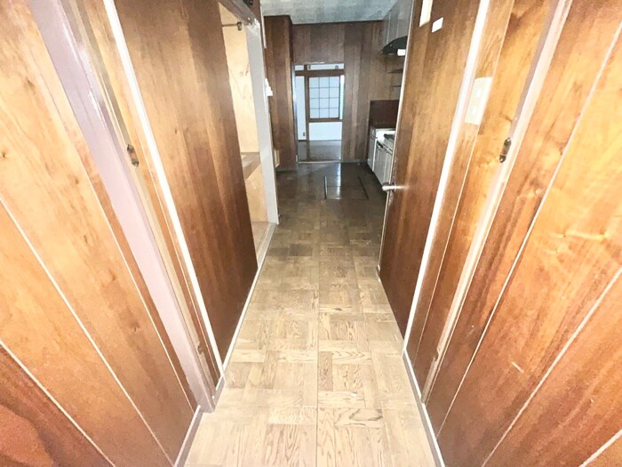 物件内観写真19　(廊下)