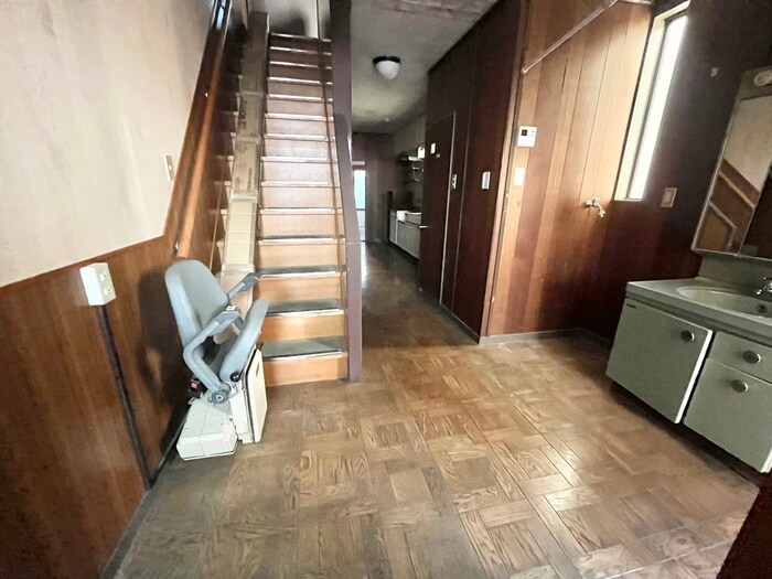 物件内観写真20　(廊下)