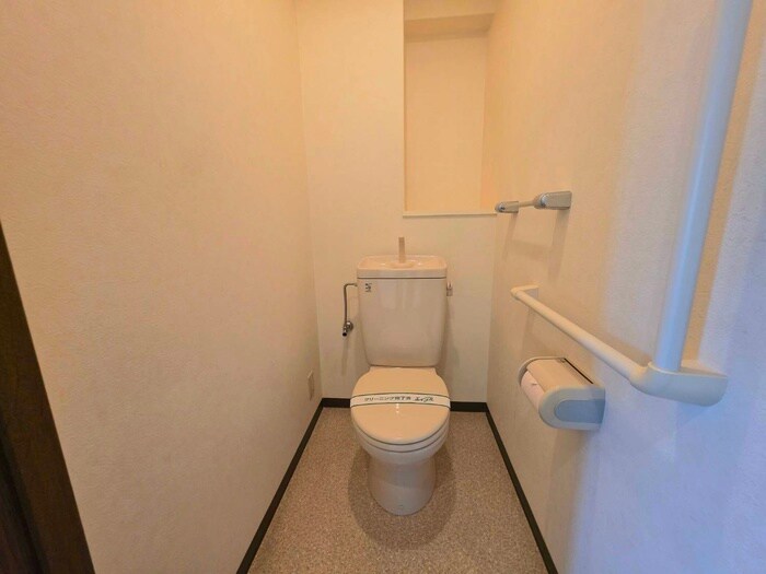 物件内観写真12　(トイレ)