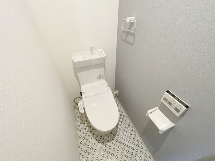 物件内観写真12　(トイレ)