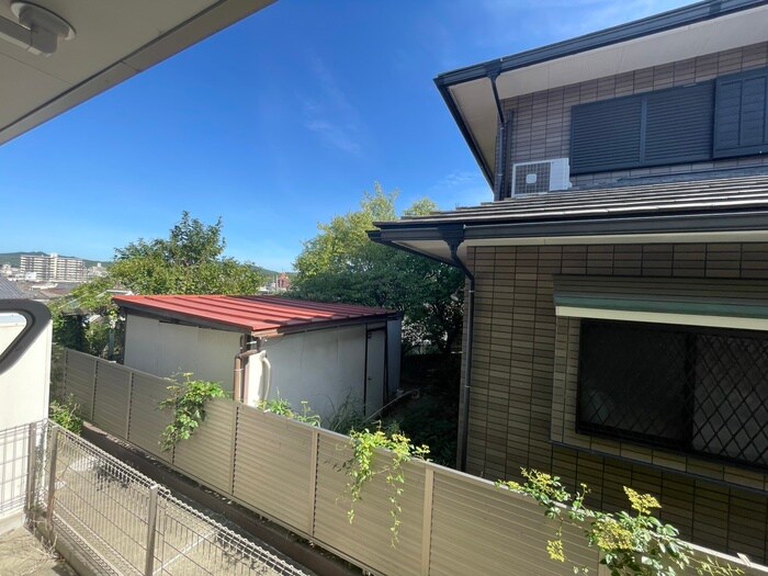 物件内観写真16　(室内からの展望)