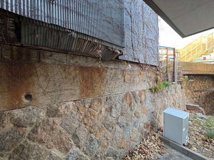 物件内観写真13　(室内からの展望)