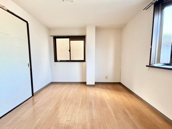 物件内観写真18　(居室)