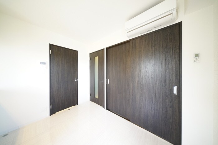 物件内観写真15　(居室)