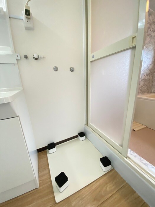 物件内観写真14　(洗濯機置場)