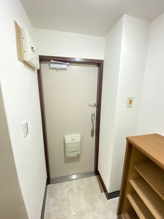 物件内観写真22　(玄関)