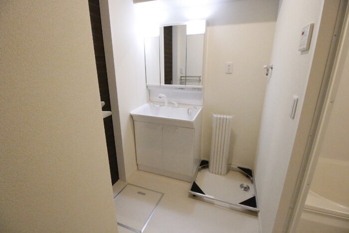 物件内観写真6　(洗面)