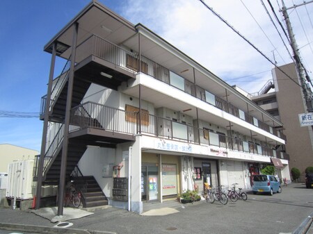 ホワイトピア橋本外観写真
