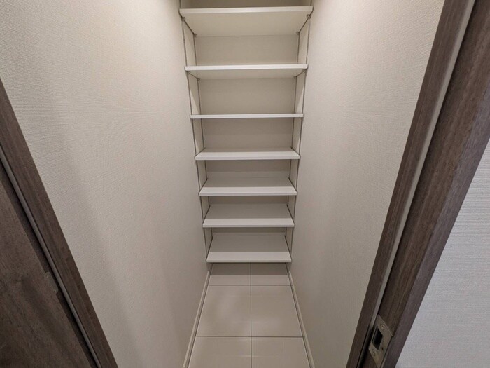 物件内観写真13　(靴箱)