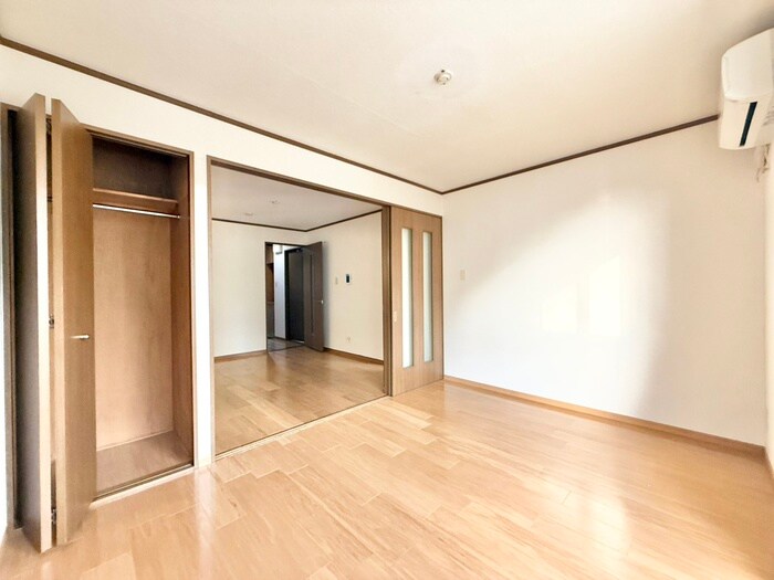 物件内観写真11　(居室)