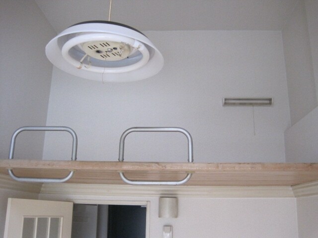 物件内観写真4　(居室)