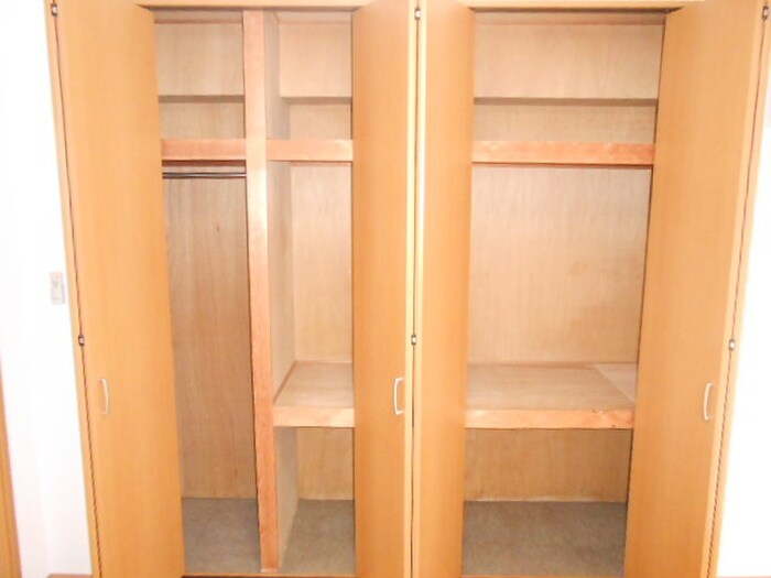 物件内観写真12　(収納)