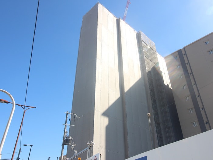 物件外観写真1　(建築中)