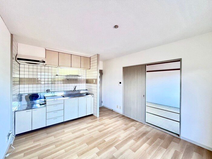 物件内観写真6　(居室)