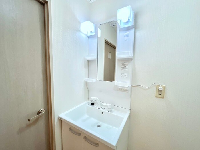 物件内観写真15　(洗面)