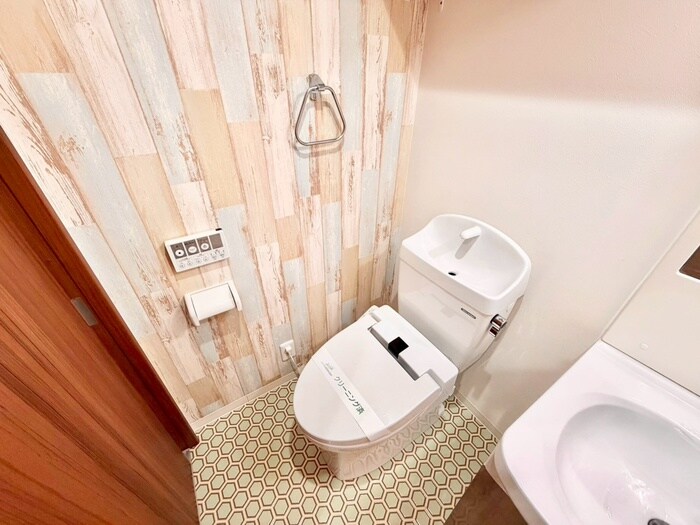 物件内観写真11　(トイレ)