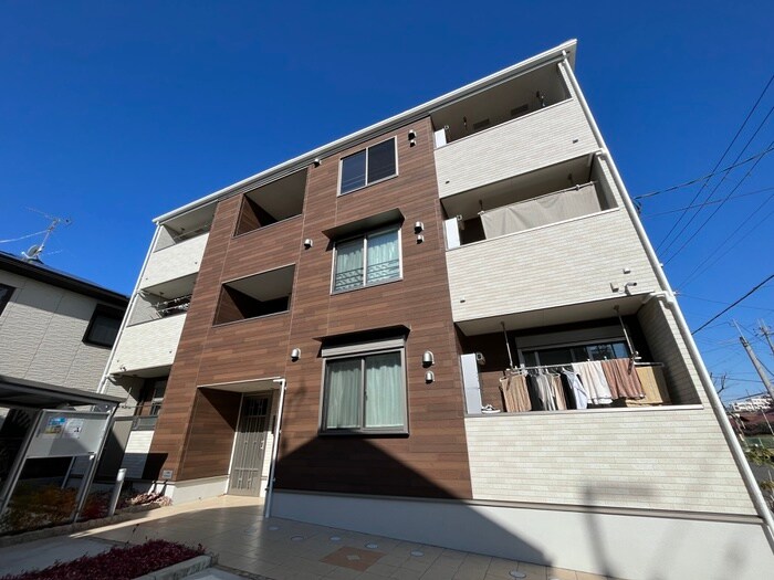 物件外観写真1　(外観写真)