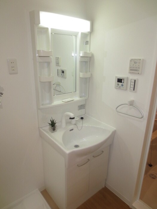 物件内観写真13　(洗面)