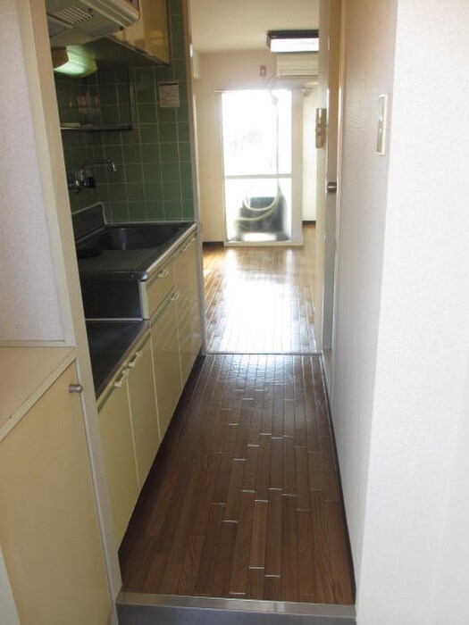 物件内観写真15　(廊下)