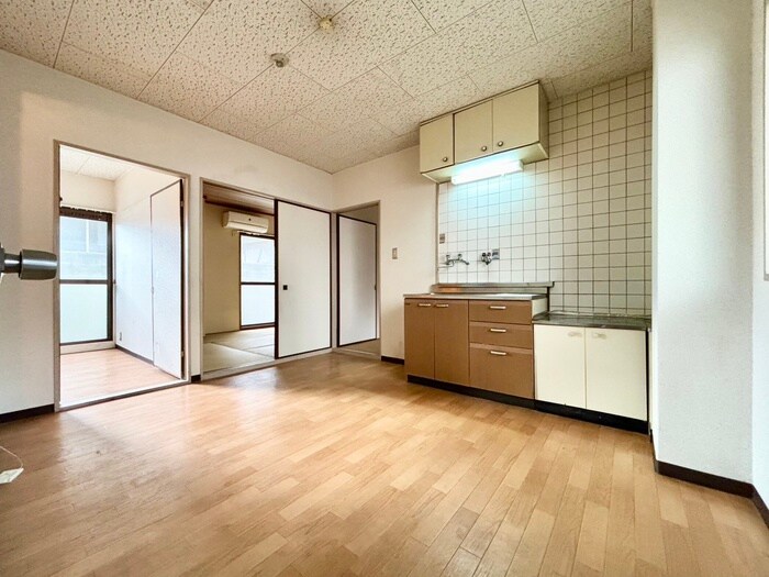 物件内観写真8　(居室)