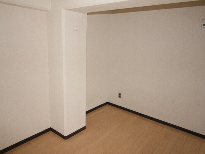 物件内観写真13　(居室)