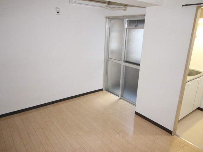 物件内観写真16　(居室)