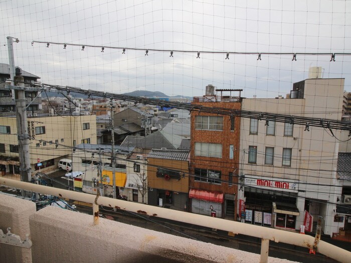 物件内観写真20　(室内からの展望)