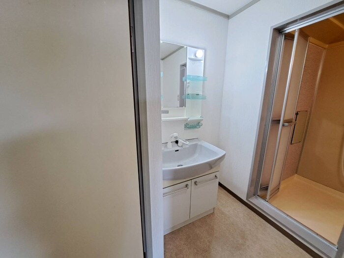 物件内観写真11　(洗面)