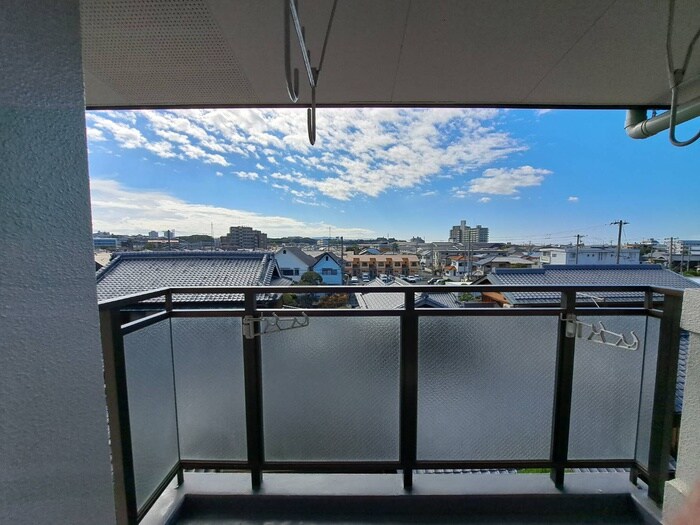 物件内観写真22　(室内からの展望)