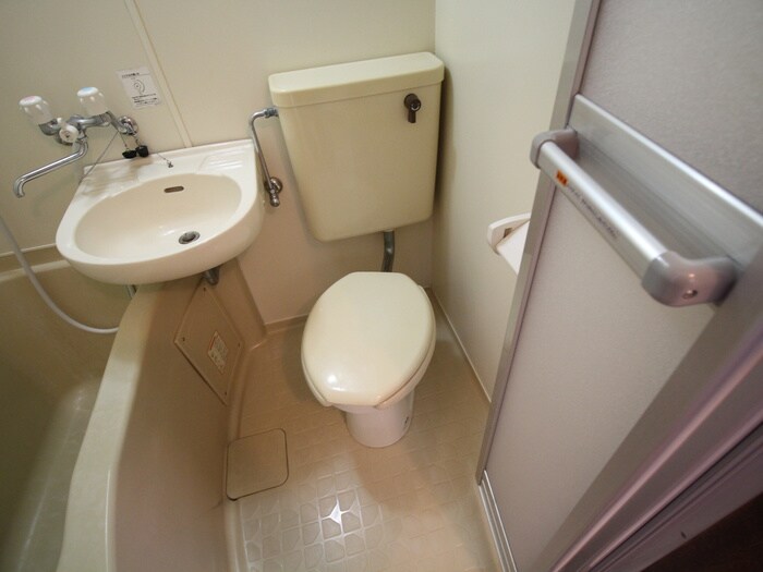 物件内観写真11　(トイレ)