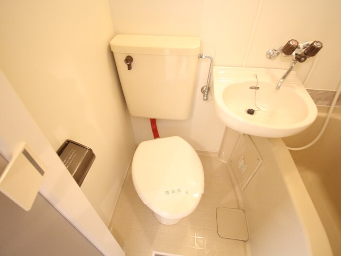 物件内観写真14　(トイレ)