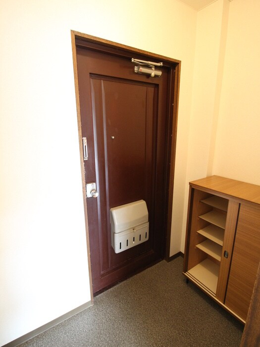 物件内観写真17　(玄関)