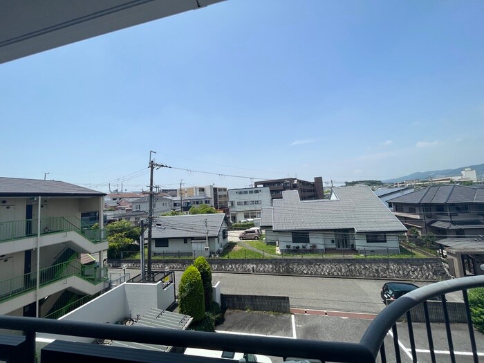 物件内観写真22　(室内からの展望)