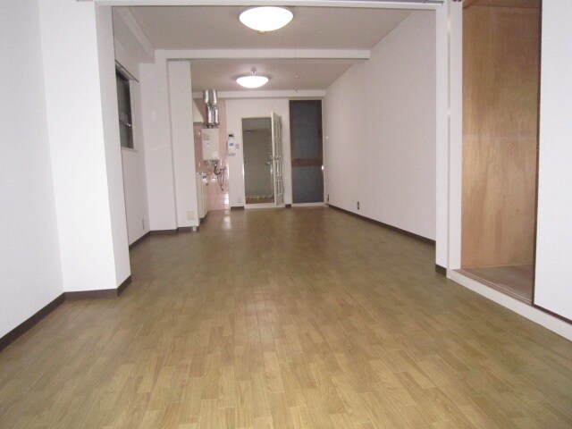 物件内観写真9　(居室)