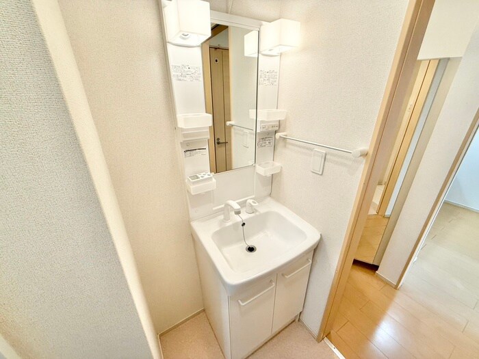 物件内観写真15　(洗面)