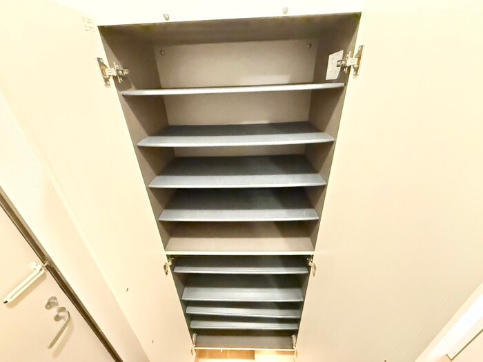 物件内観写真17　(靴箱)