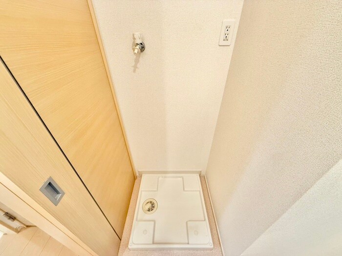 物件内観写真18　(洗濯機置場)