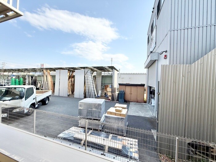 物件内観写真22　(室内からの展望)