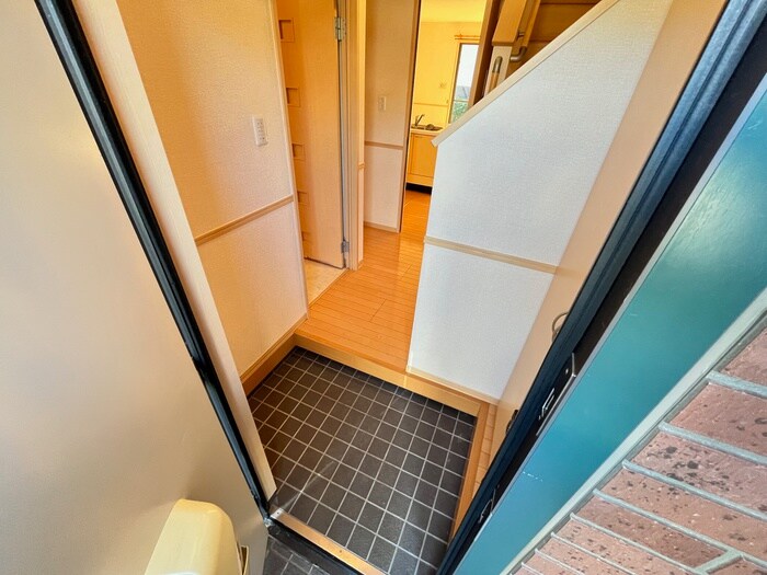 物件内観写真15　(玄関)