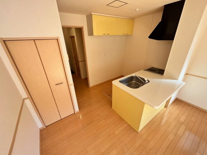 物件内観写真16　(居室)