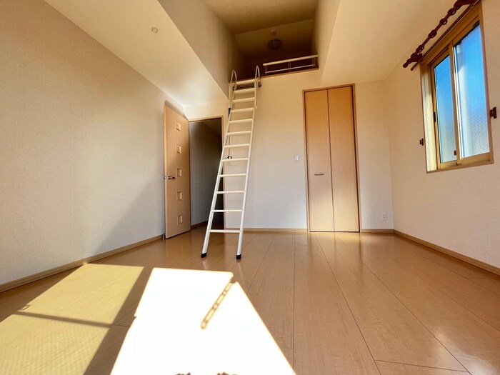 物件内観写真19　(居室)