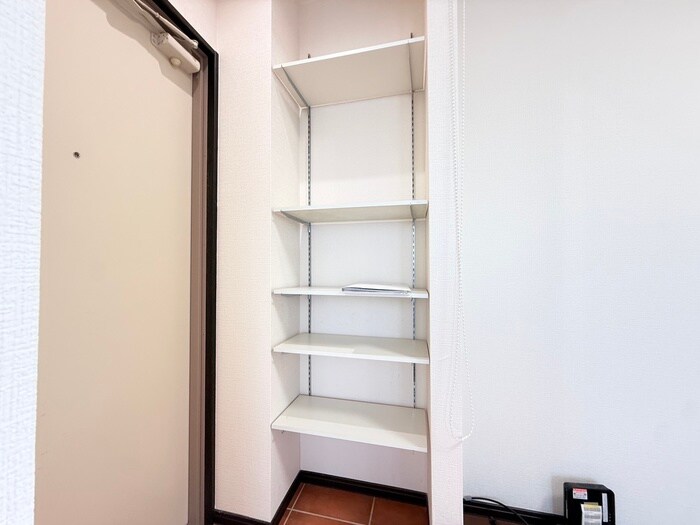 物件内観写真17　(靴箱)