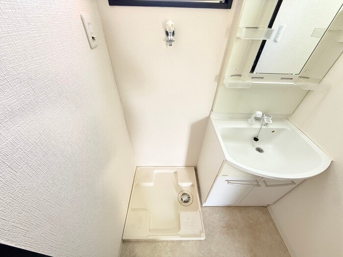 物件内観写真22　(洗濯機置場)