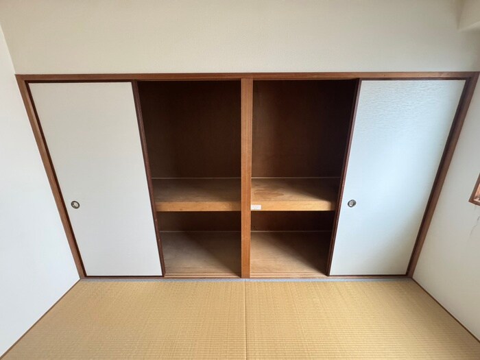 物件内観写真15　(収納)