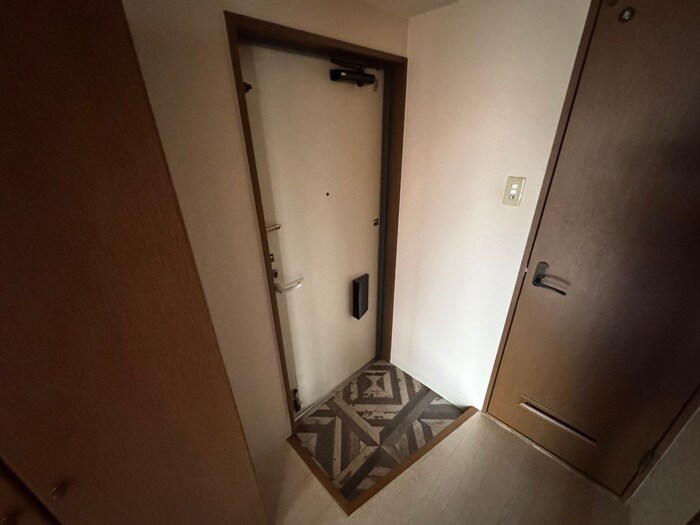 物件内観写真19　(玄関)