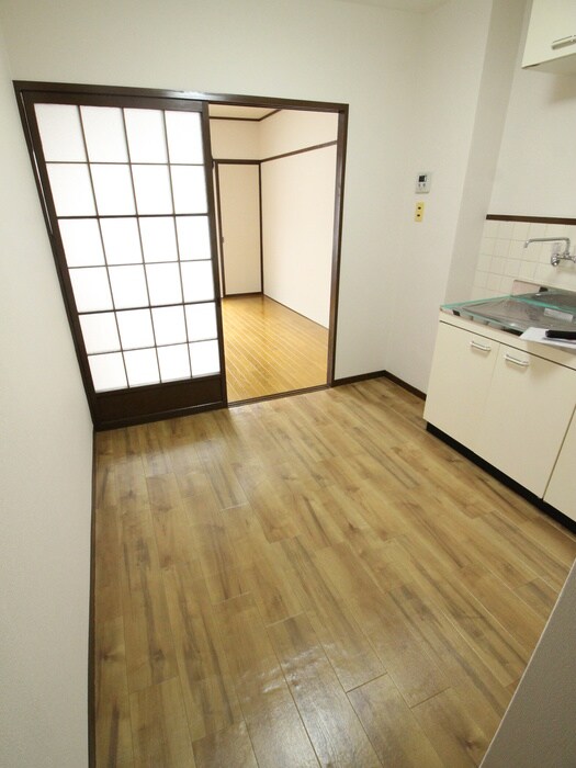 物件内観写真9　(居室)